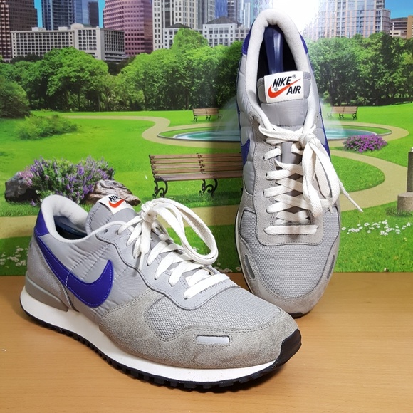 nike air vortex size 9